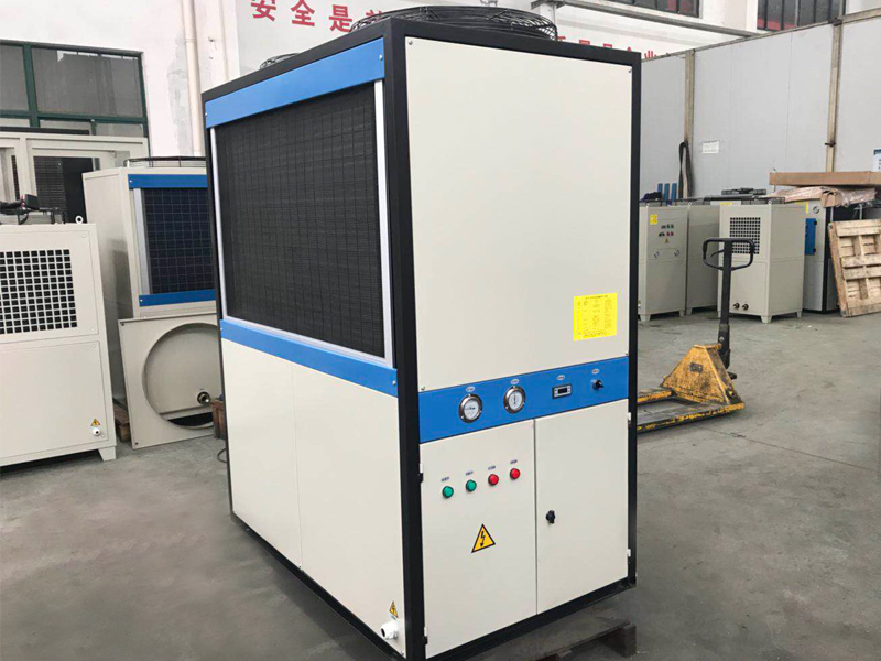 油冷機設備在制冷行業中有哪些優勢? 油冷機設備在制冷行業中有哪些優勢?